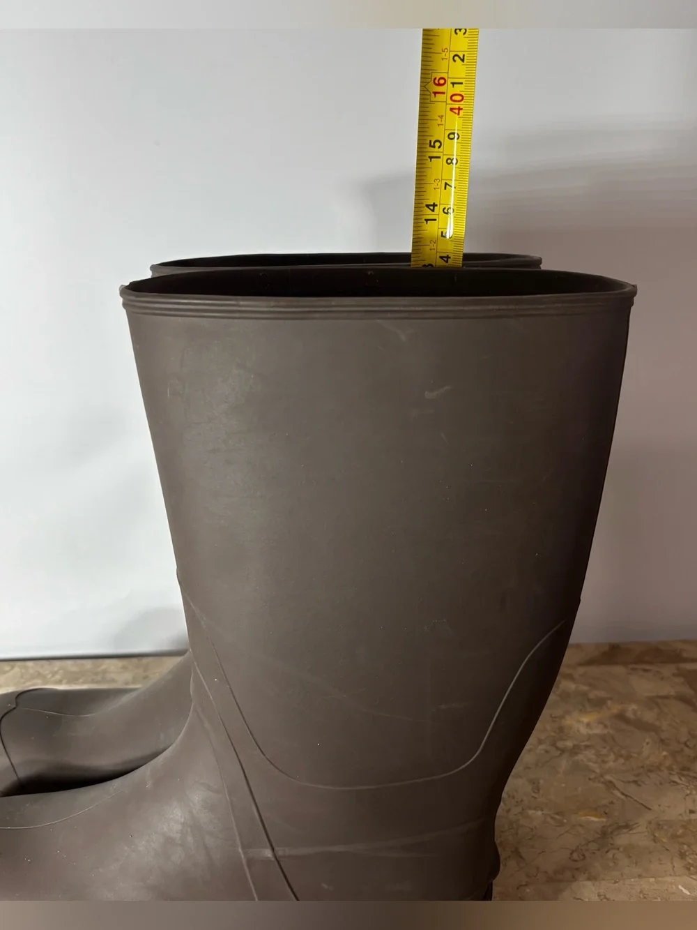 Men’s George Oil & Acid Dairy Brown Rubber Rain Boots Size 12